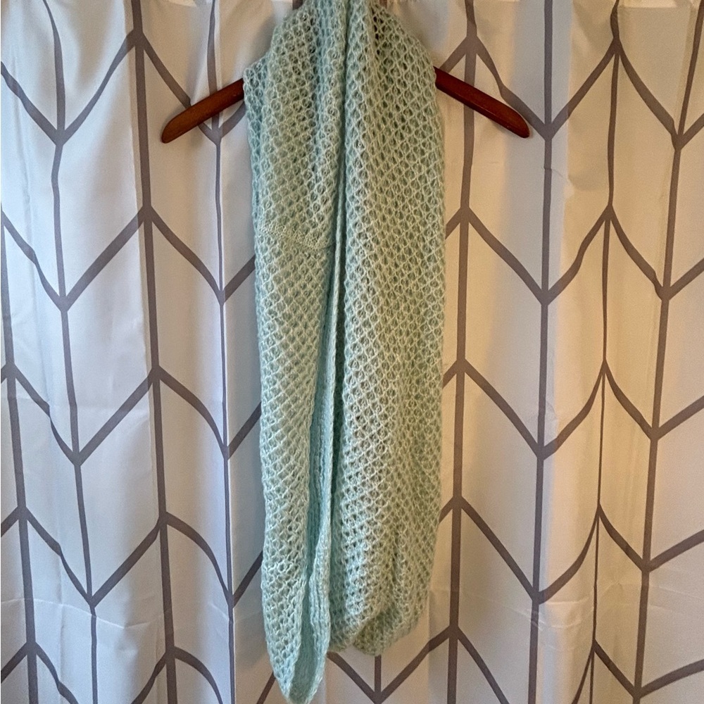 LOFT Mint Green Textured Scarf